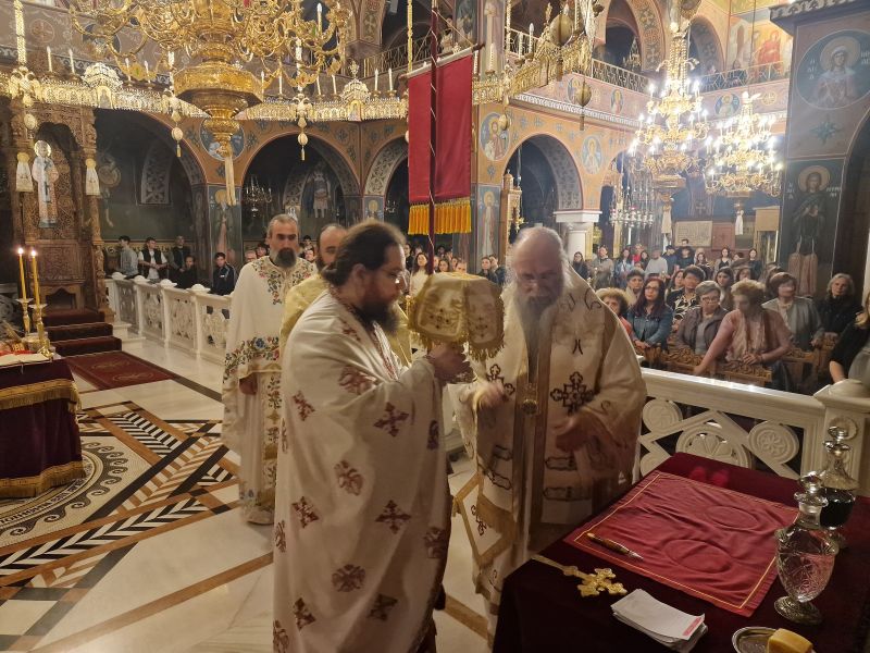 Θεία Λειτουργία για τους εξεταζομένους μαθητές από τον Μητροπολίτη Δράμας